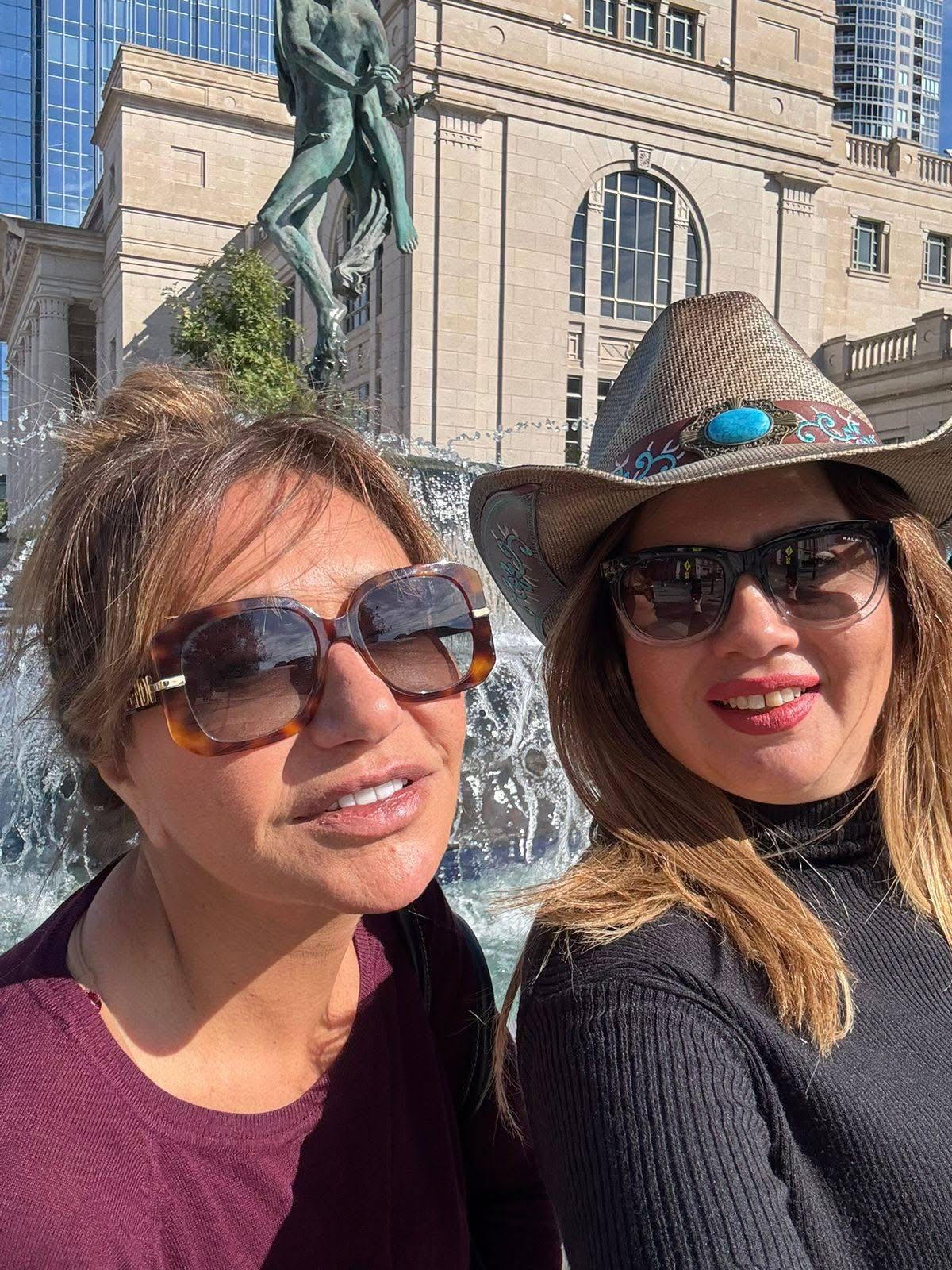 1762409771 84 اللمة الحلوة رانيا فريد شوقي مع ليلى علوي وإلهام شاهين