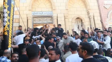 1762519823 أشرف زكي كان من أبرز الحضور في جنازة والد محمد