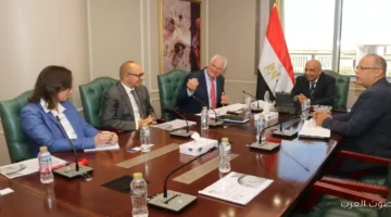1762545378 وزير الكهرباء بيبحث عن إنشاء مشروع كامل للطاقة المتجددة في