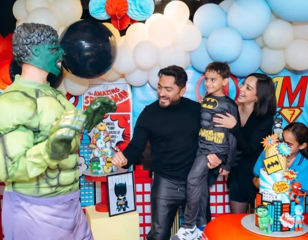 احتفال عيد ميلاد آدم