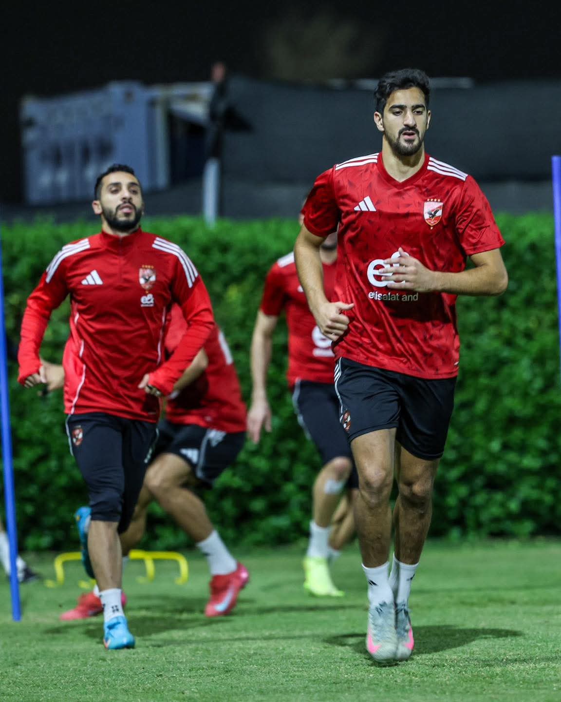 1762582224 950 صور من تدريبات الأهلي قبل مباراة الزمالك اتفرج