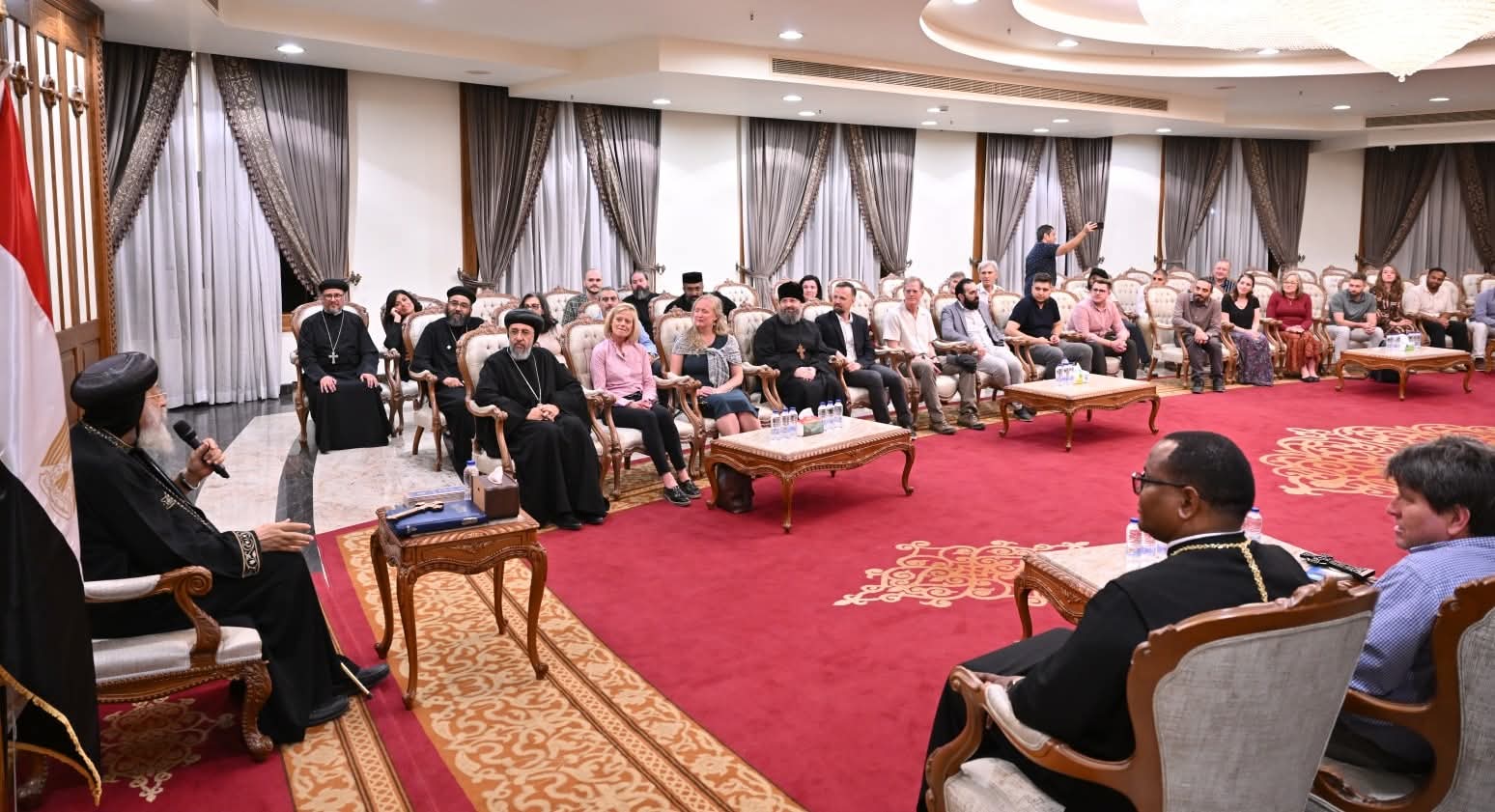 البابا تواضروس يستقبل أعضاء مبادرة لوزان في حدث مميز 4 1762609992 493 البابا تواضروس يستقبل أعضاء مبادرة لوزان في حدث مميز