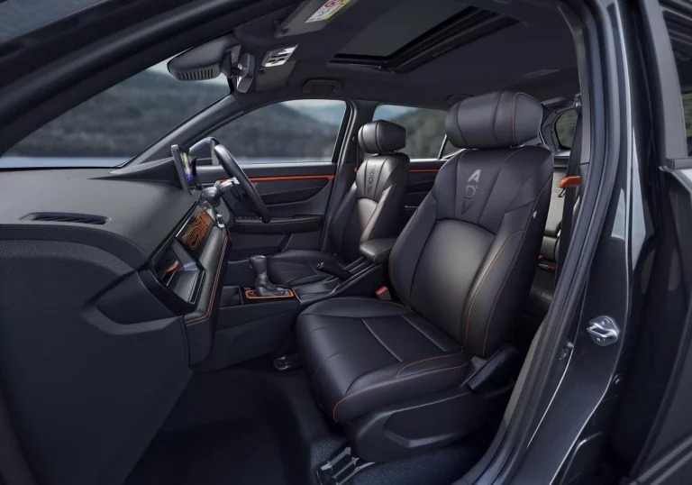 1762630462 252 هوندا تعلن عن إليفيت ADV Edition وسعرها عالمياً