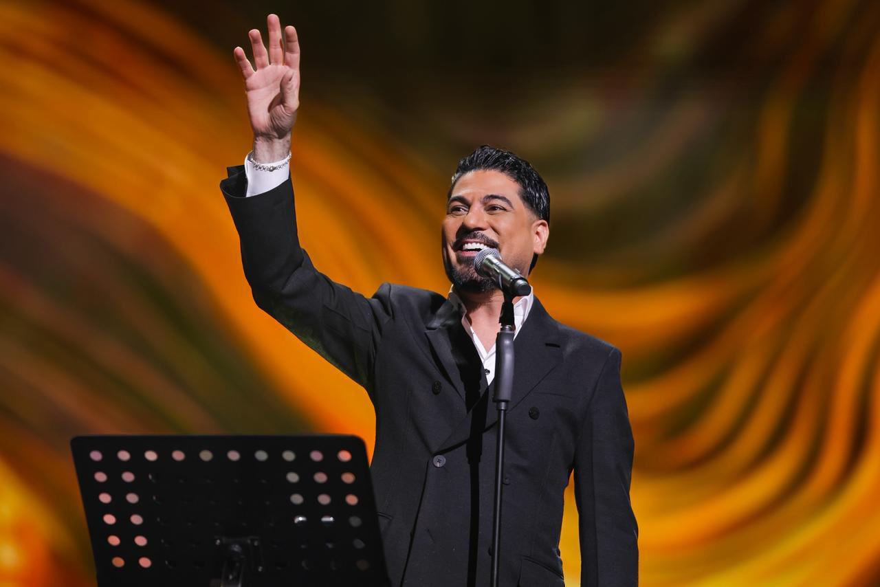 1762678946 550 وليد الشامي يرفع حرارة مسرح محمد عبده في موسم الرياض