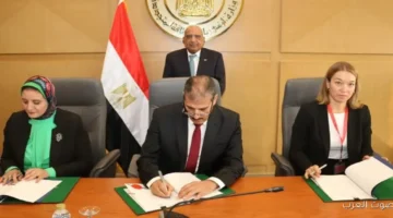 1762698993 وزير الكهرباء يحضر توقيع اتفاقية بـ 50 مليون يورو بين