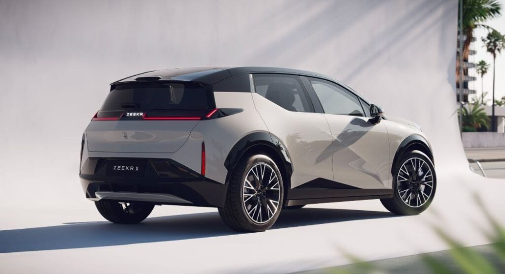 زيكر تكشف عن موديل X 2026 الجديد بمدى 530 كم 5 1762736422 234 زيكر تكشف عن موديل X 2026 الجديد بمدى 530 كم