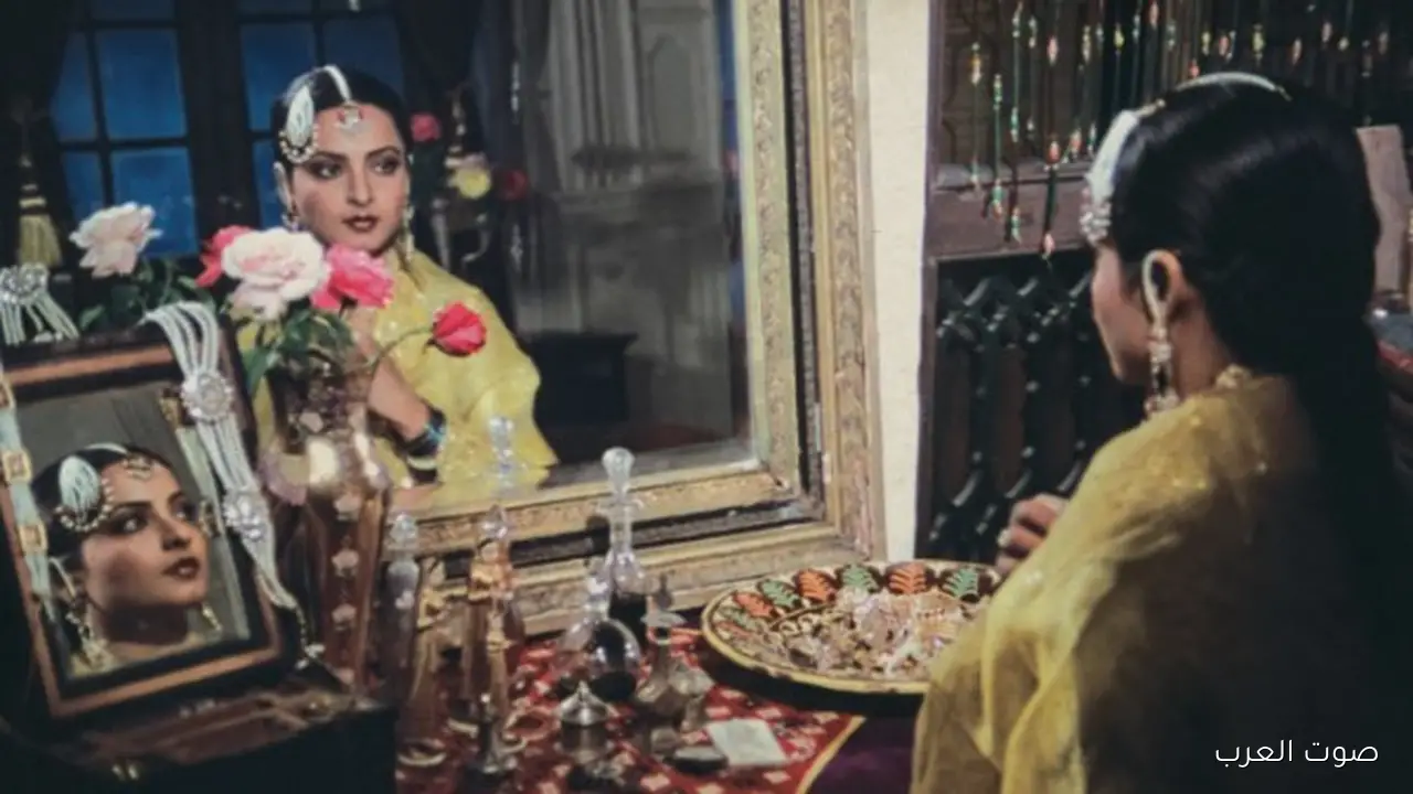 1762762279 ريخا جنشا تشارك في عرض فيلم أومراو جان الكلاسيكي بمهرجان