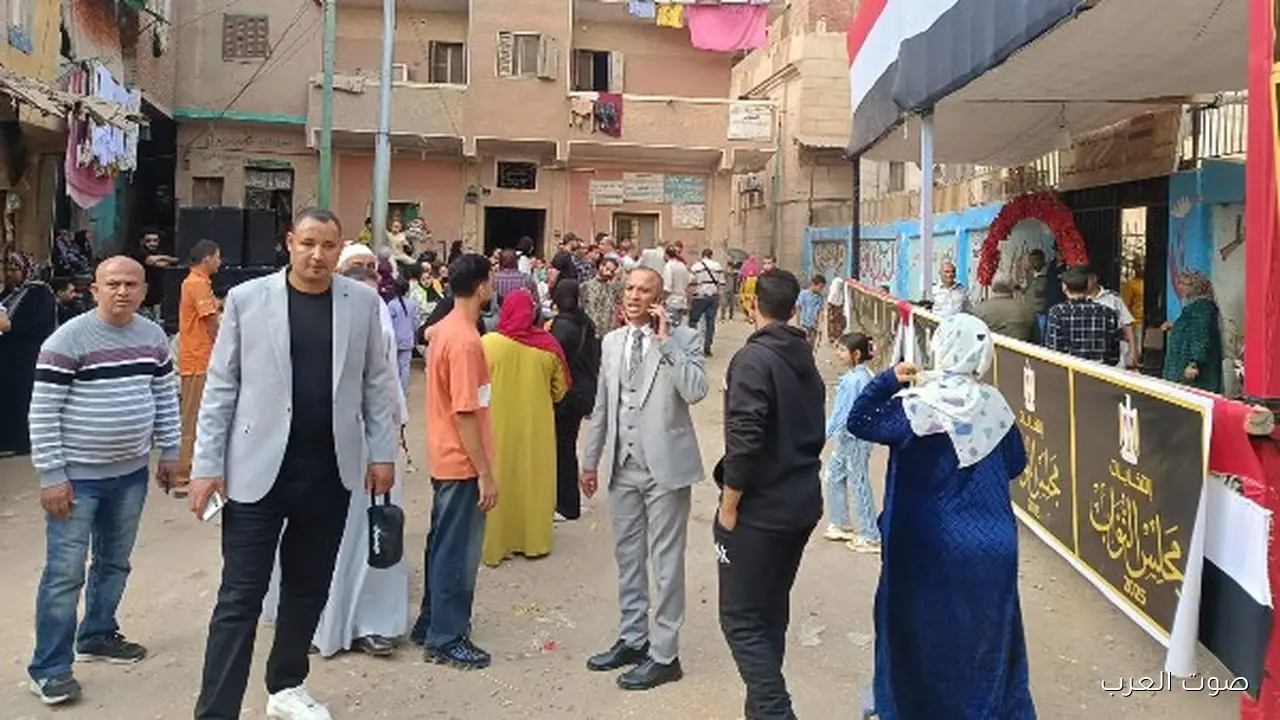 1762764586 ناس منشأة القناطر نازلة تصوت في انتخابات النواب لاختيار ممثليهم