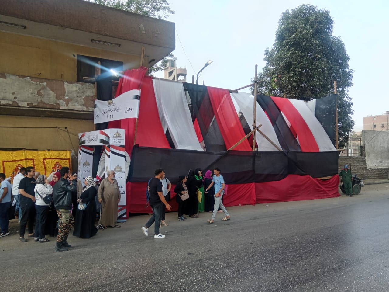 1762770857 252 انتخابات مجلس النواب 2025 التصويت ماشي بشكل منتظم في لجنة