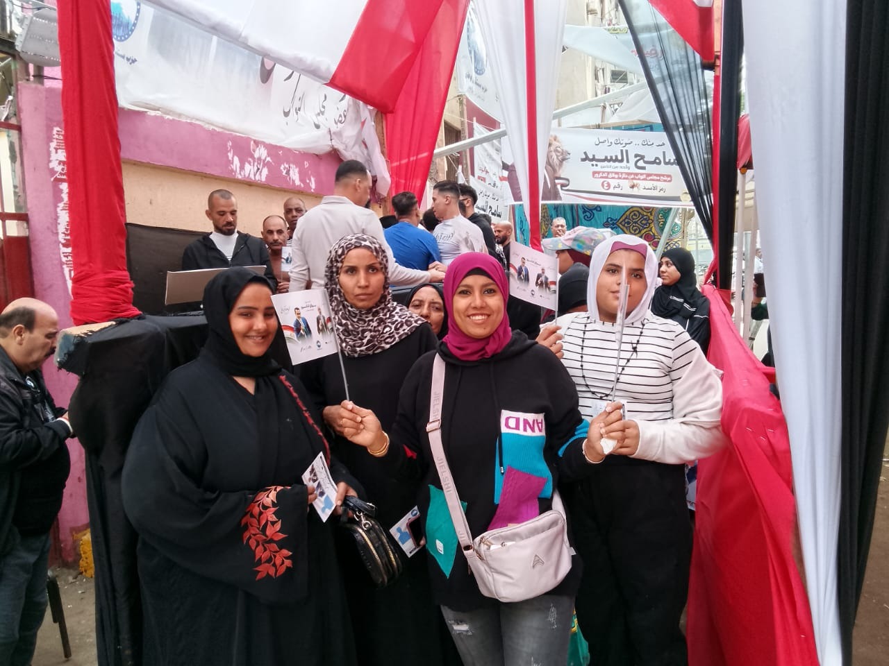 1762779216 485 الانتخابات في بولاق الدكرور الناخبين مستمرين في التوافد على اللجان