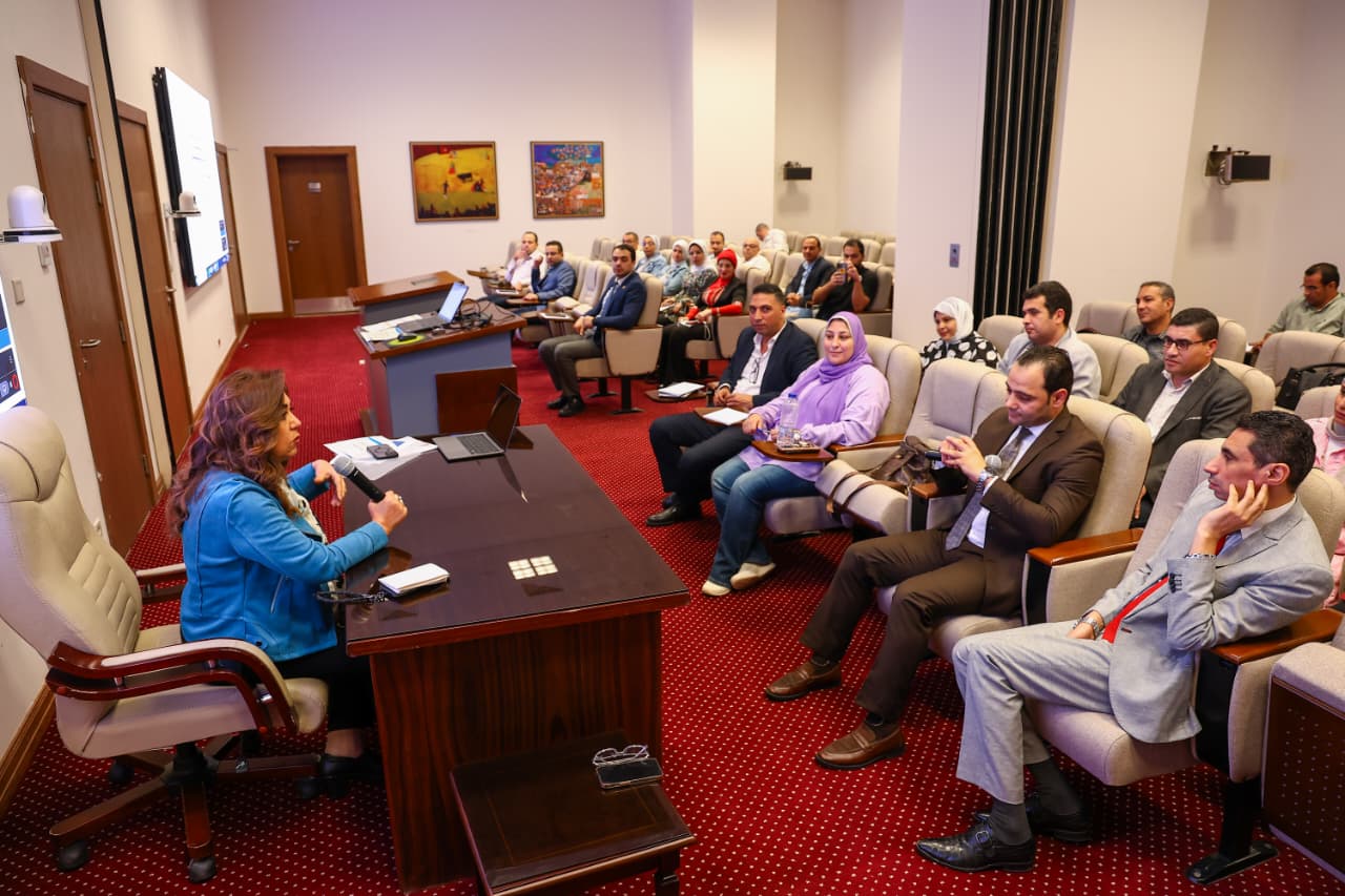 1762792843 739 منال عوض بنشتغل على تطوير كوادر حكومية تقدر تطبق مبادئ