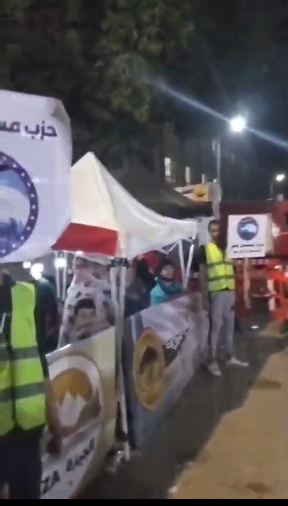 1762795236 313 قبل ما تقفل اللجان بساعات الناس بتتدافع للتصويت في انتخابات