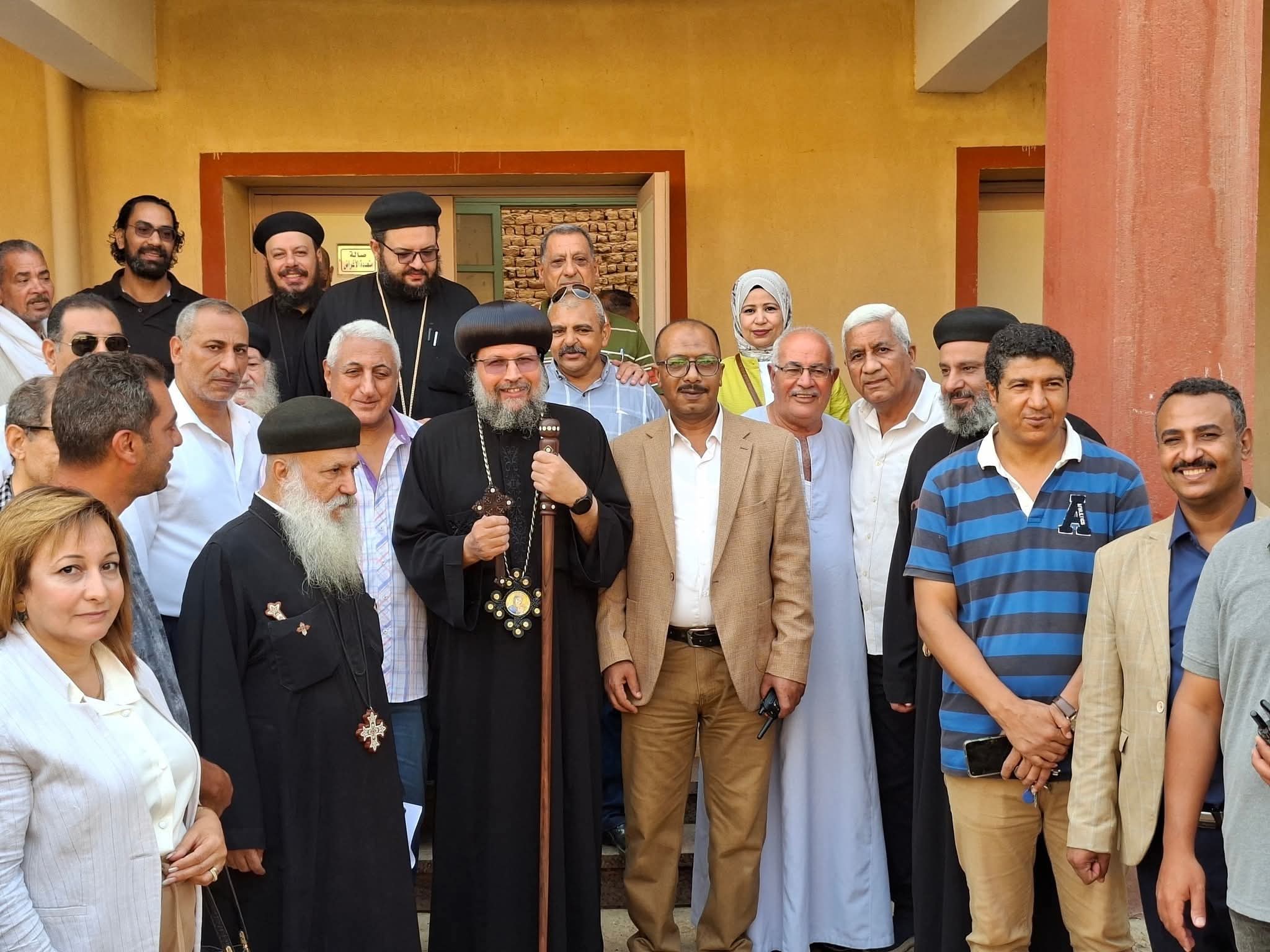 1762800227 62 الأنبا ديمتريوس والأنبا بقطر يصوتوا في انتخابات مجلس النواب