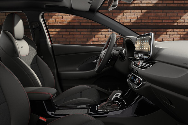 1762815638 303 مواصفات هيونداي I30 الهاتشباك 2026 وصور ليها