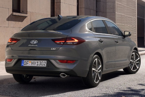 1762815638 387 مواصفات هيونداي I30 الهاتشباك 2026 وصور ليها