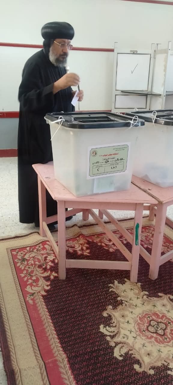 1762847431 738 أساقفة الكنيسة يشاركوا في الانتخابات ويدلوا بأصواتهم في المرحلة الأولى