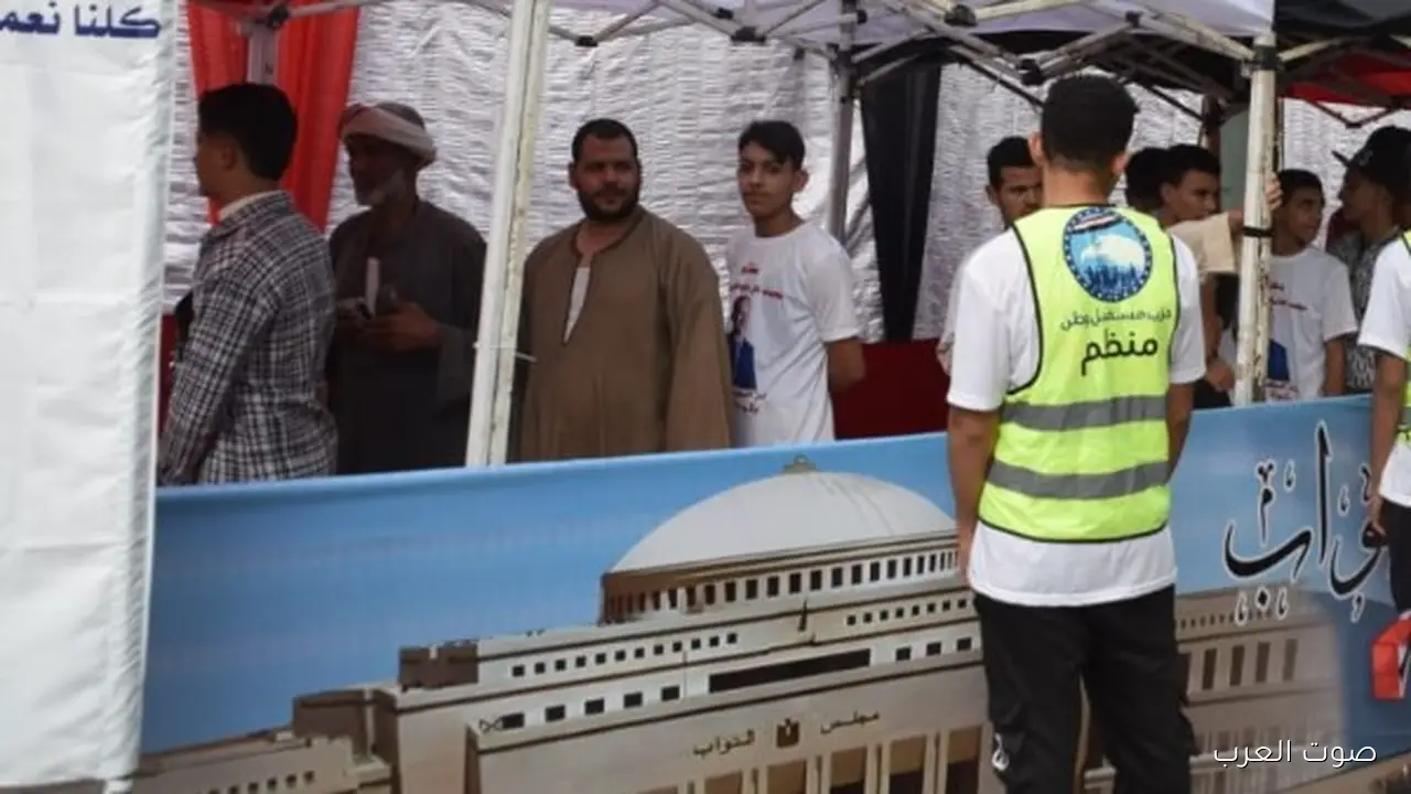 1762847779 اليوم الثاني فتح لجنة مدرسة أحمد زويل في العمرانية لاستقبال