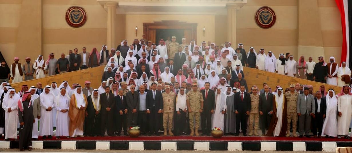 قوات شرق القناة لمكافحة الإرهاب تستقبل شيوخ القبائل وممثلي المجتمع المدني من شمال وجنوب سيناء 5 صورة من اللقاء