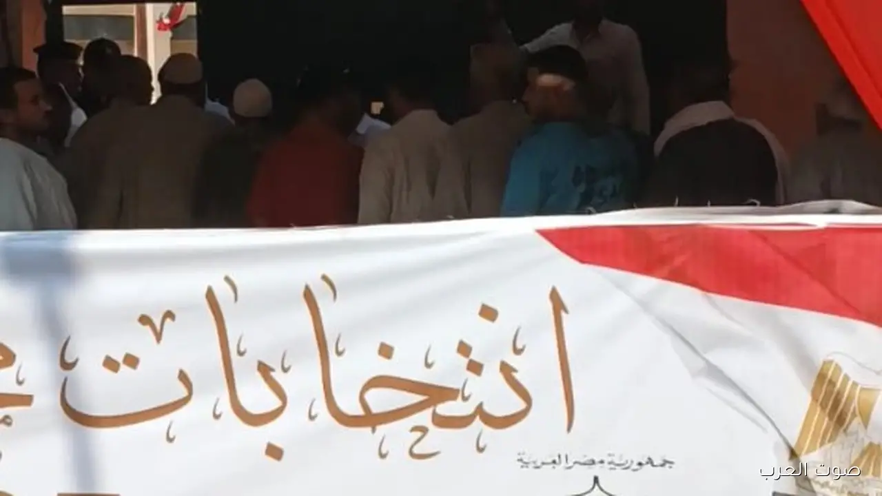 1762853012 إقبال كبير على مدرسة المنوات الثانوية بنين في اليوم التاني