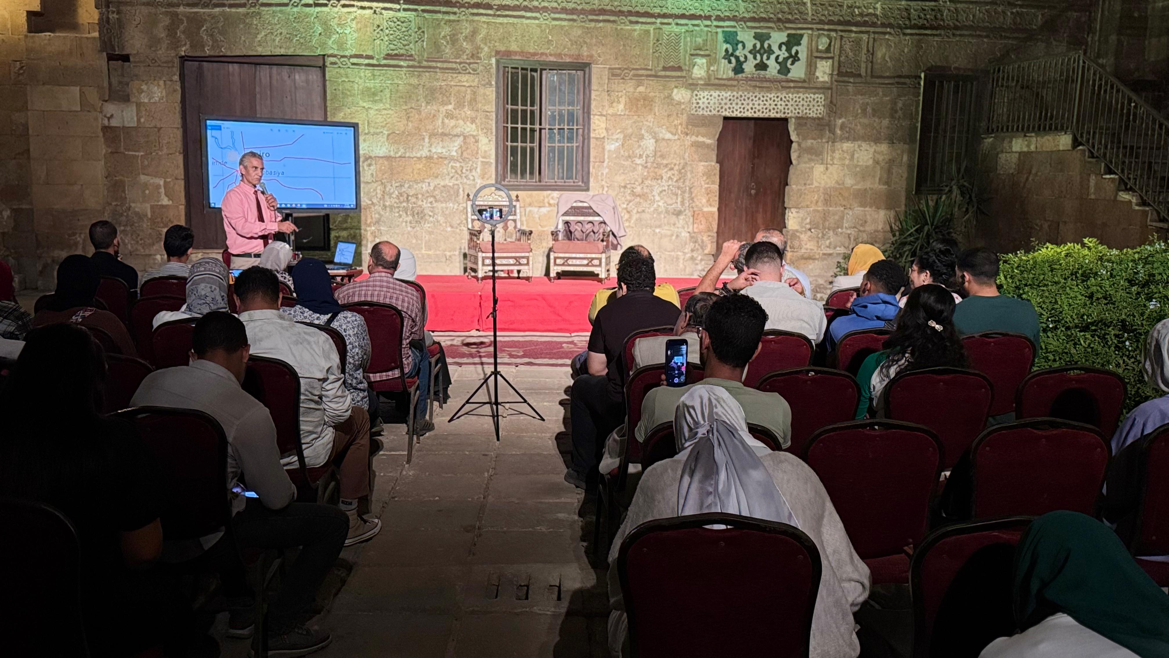 1762853418 248 مؤسسة زاهي حواس بتنظم محاضرة عن علوم ما قبل التاريخ