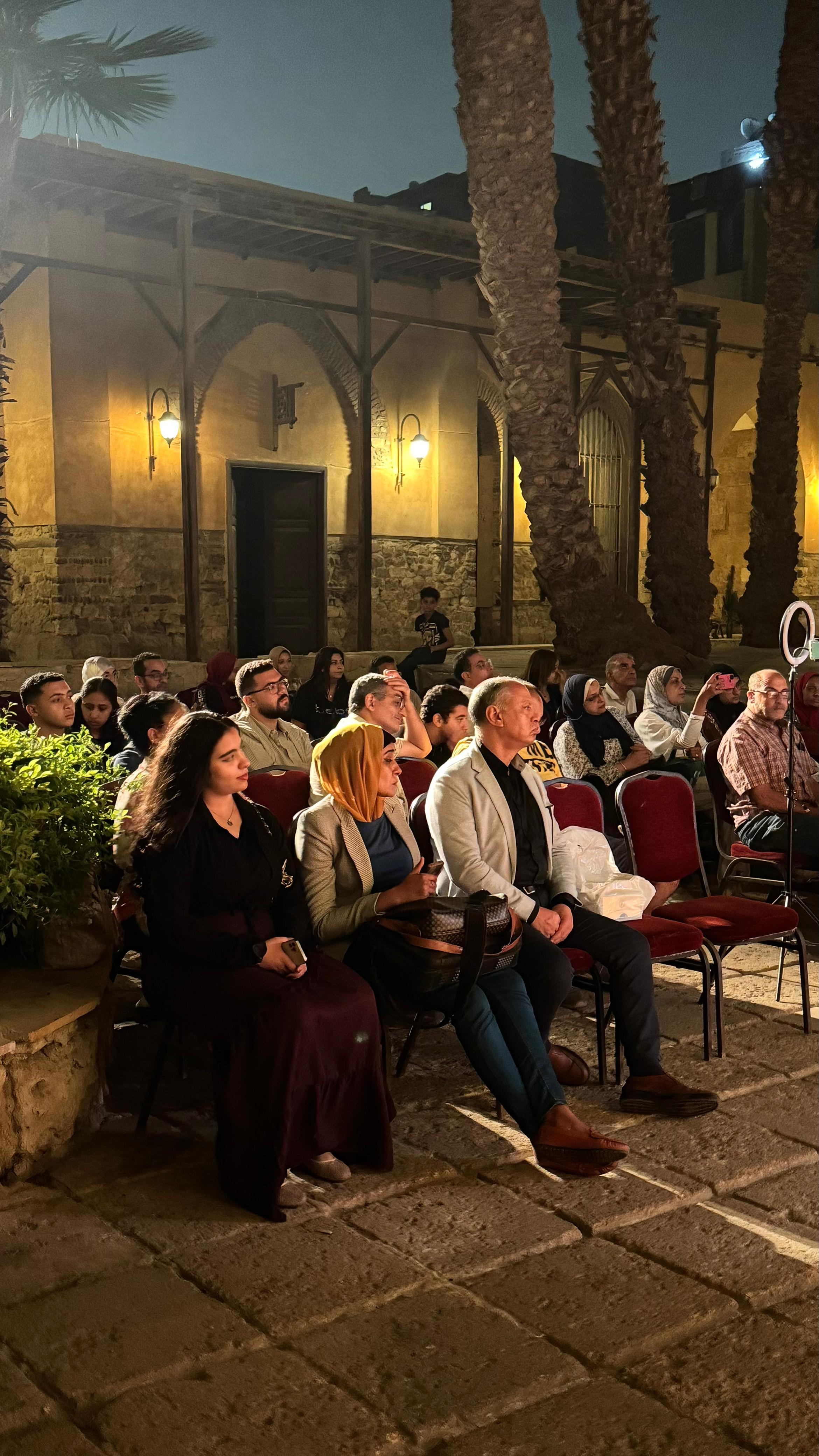 1762853418 717 مؤسسة زاهي حواس بتنظم محاضرة عن علوم ما قبل التاريخ