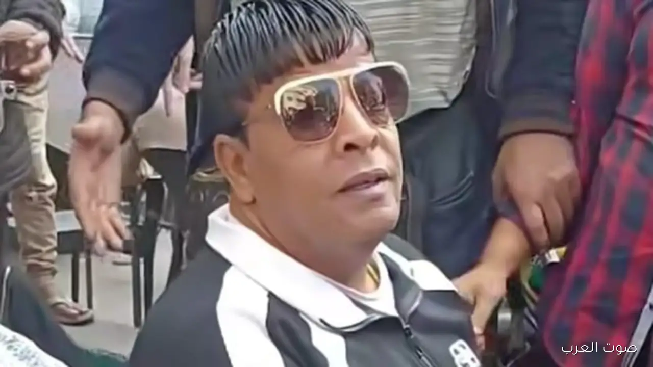 1762858153 مصطفى كامل وسعد الصغير وعبد الباسط حمودة يحضروا جنازة إسماعيل