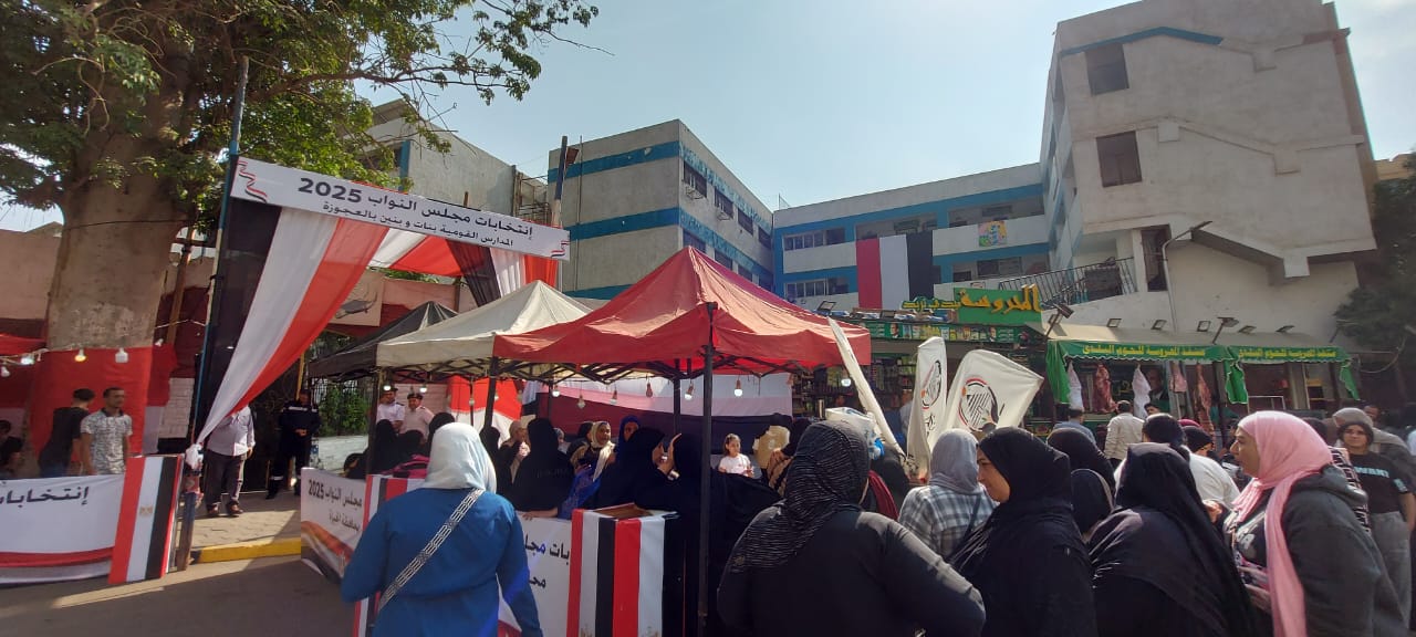 1762858393 527 المرأة المصرية في العجوزة تلبية نداء الوطن في الانتخابات