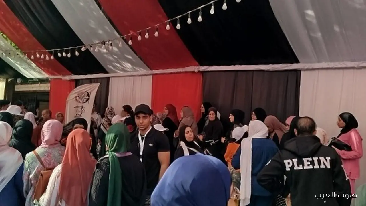 1762858593 الناس بتتوافد على لجنة مدرسة الفاروق عمر في اليوم الثاني