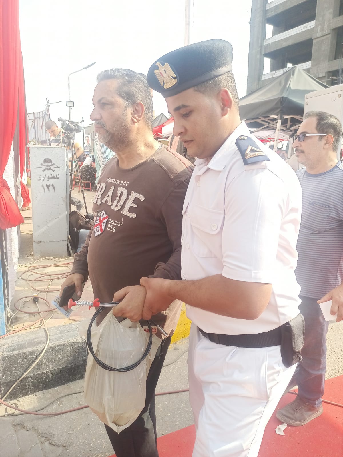 1762862056 856 انتخابات مجلس النواب 2025 الشرطة بتساعد الناس توصل لجانهم