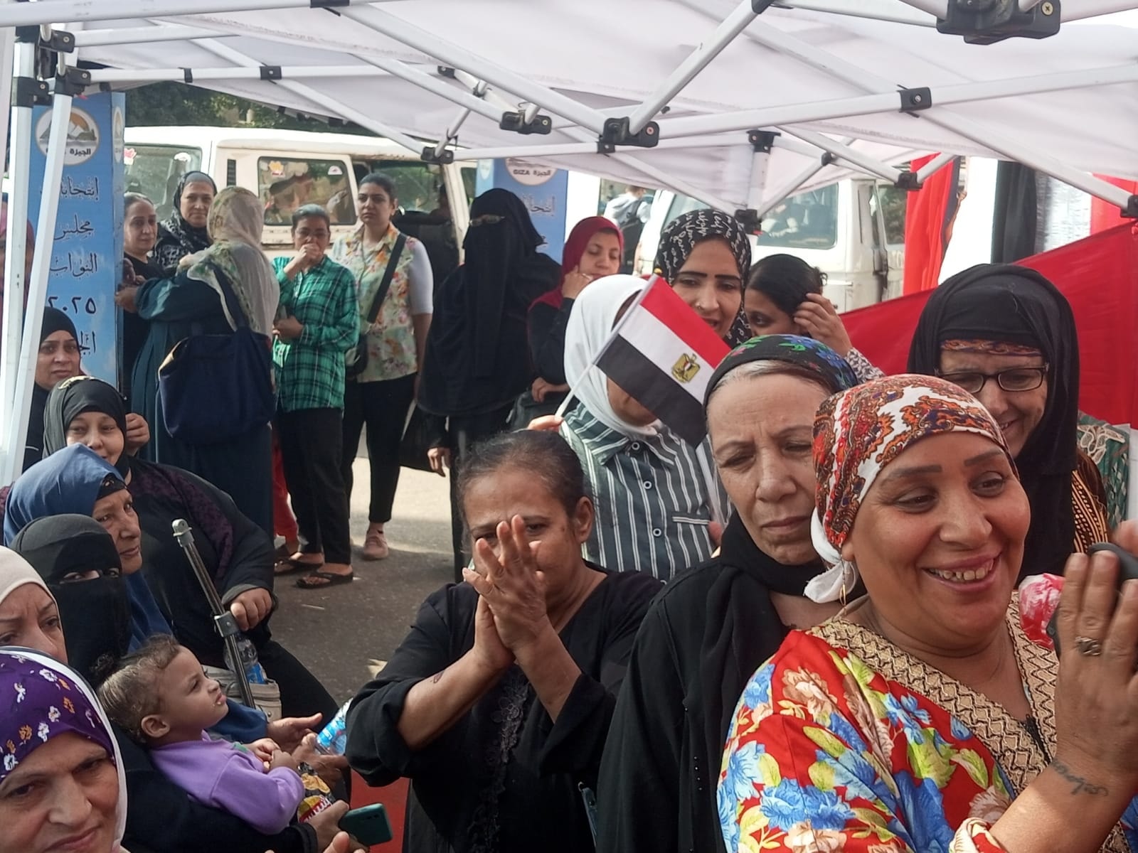 1762874741 176 في الساعات الأخيرة الناس لسه متوجهين بكثافة للجان الاقتراع في