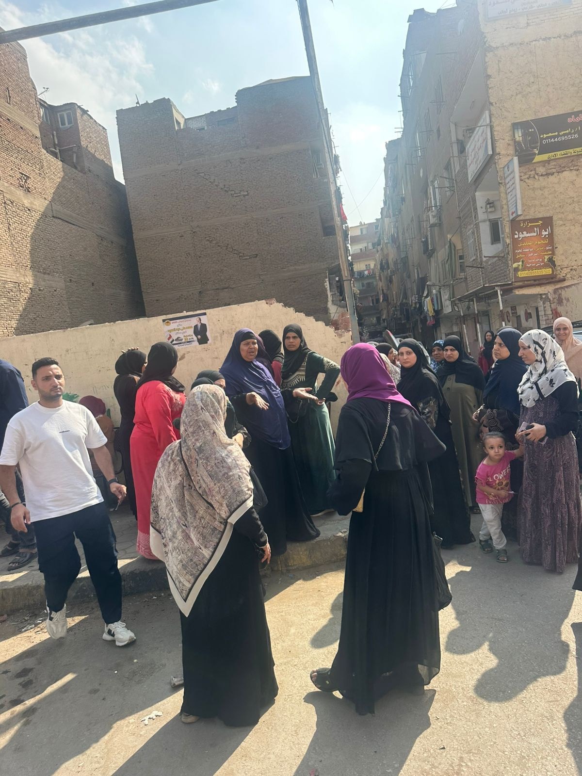 1762874741 891 في الساعات الأخيرة الناس لسه متوجهين بكثافة للجان الاقتراع في