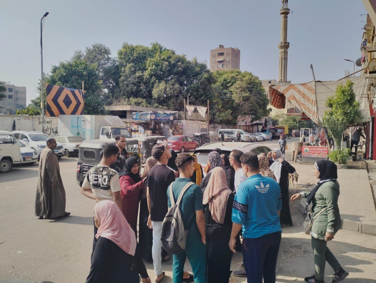 1762874741 975 في الساعات الأخيرة الناس لسه متوجهين بكثافة للجان الاقتراع في