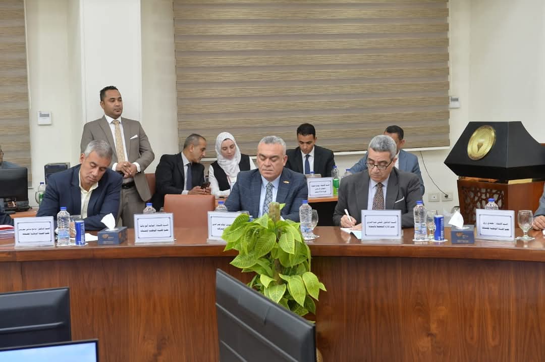 1762876373 132 أسامة ربيع في ندوة كبيرة بـ الوطنية للصحافة مفيش بديل