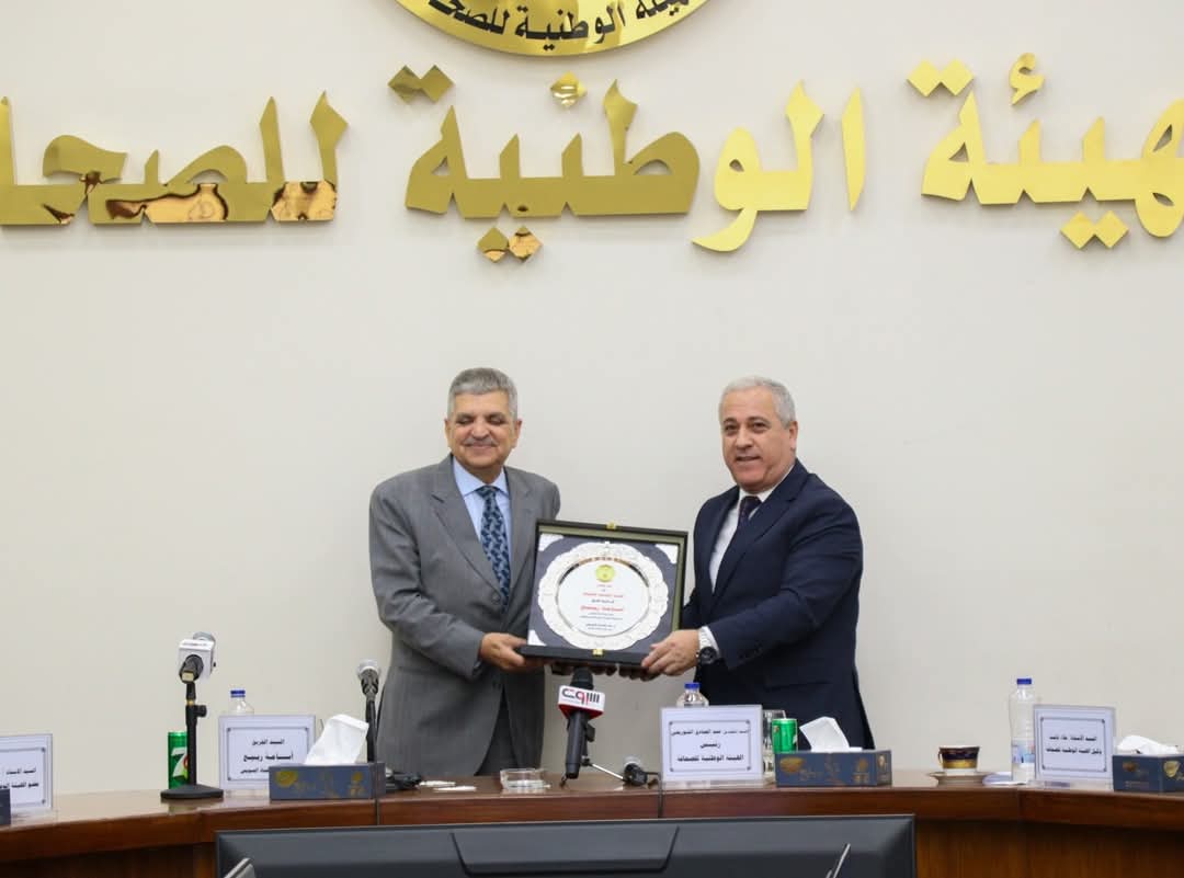 1762876373 930 أسامة ربيع في ندوة كبيرة بـ الوطنية للصحافة مفيش بديل