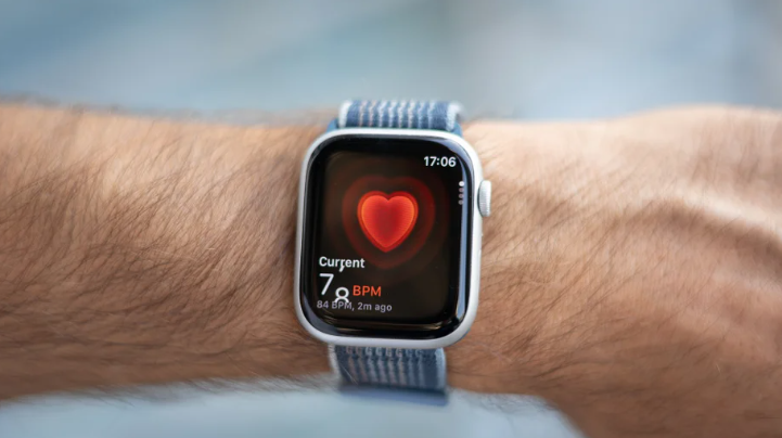 1762905620 513 أبل هتطرح مزايا جديدة في روبوت المحادثة بالذكاء الاصطناعي إيه