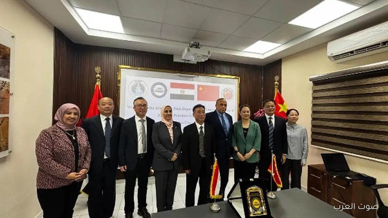 1762966166 الصيني الأفريقي لعلوم البحار يناقش مع وفد صيني سبل تعزيز