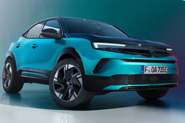 1763033372 737 مقارنة بين رينو كارديان وأوبل موكا 2026 بشكل بسيط