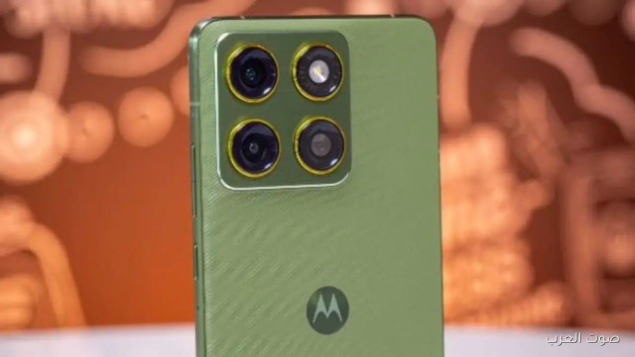 1763116280 موتورولا تطلق موبايل Edge 70 الجديد نحيف وميزاته عالية بسعر