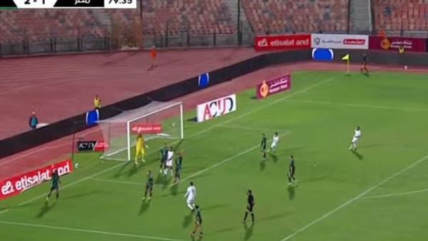 رجب نبيل يحرز هدف التعادل لمنتخب مصر في شباك الجزائر