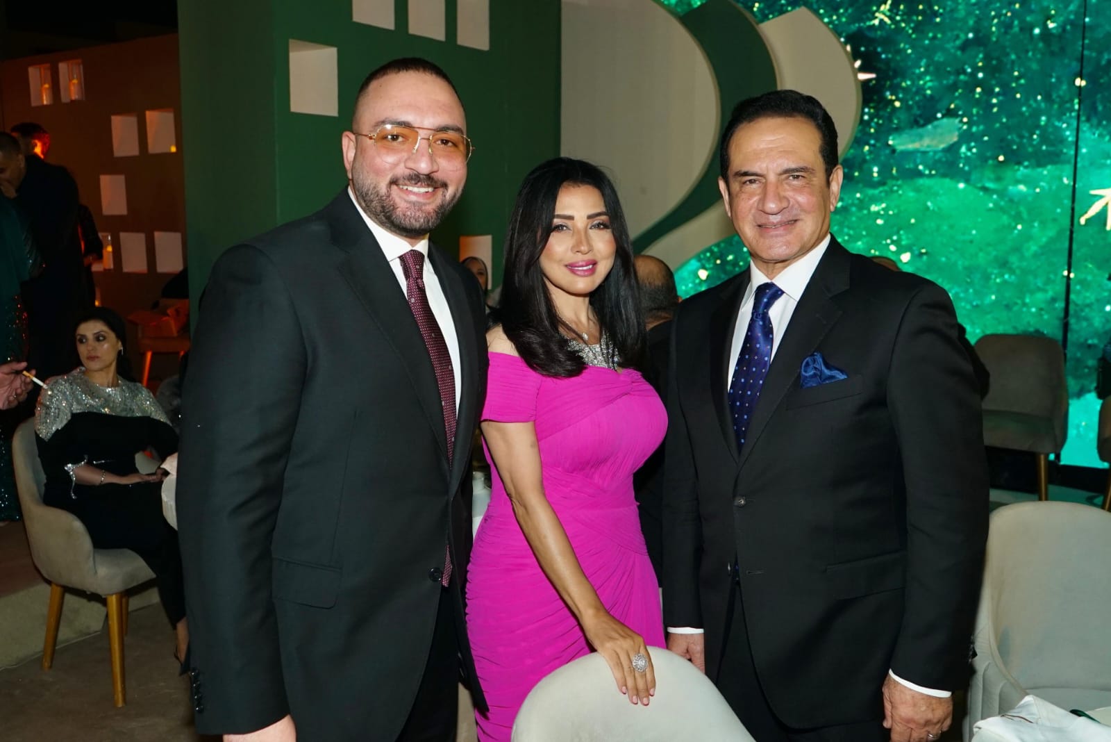 1763168847 654 نجوم الفن والإعلام يحتفلوا مع خيري رمضان بزفاف ابنه عمر