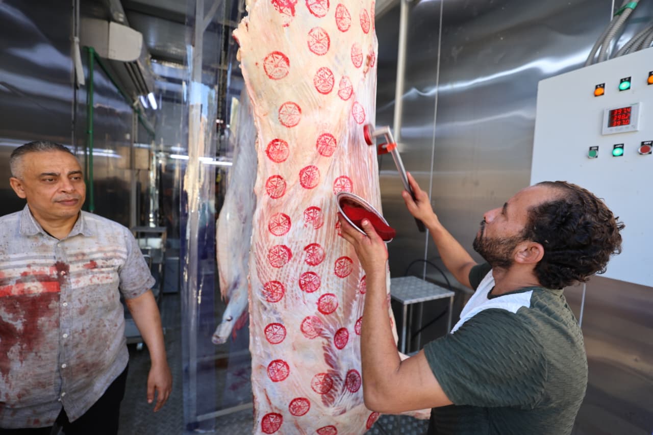 1763202446 869 افتتاح أول مجزر متنقل في مصر من صنع محلي بالكامل