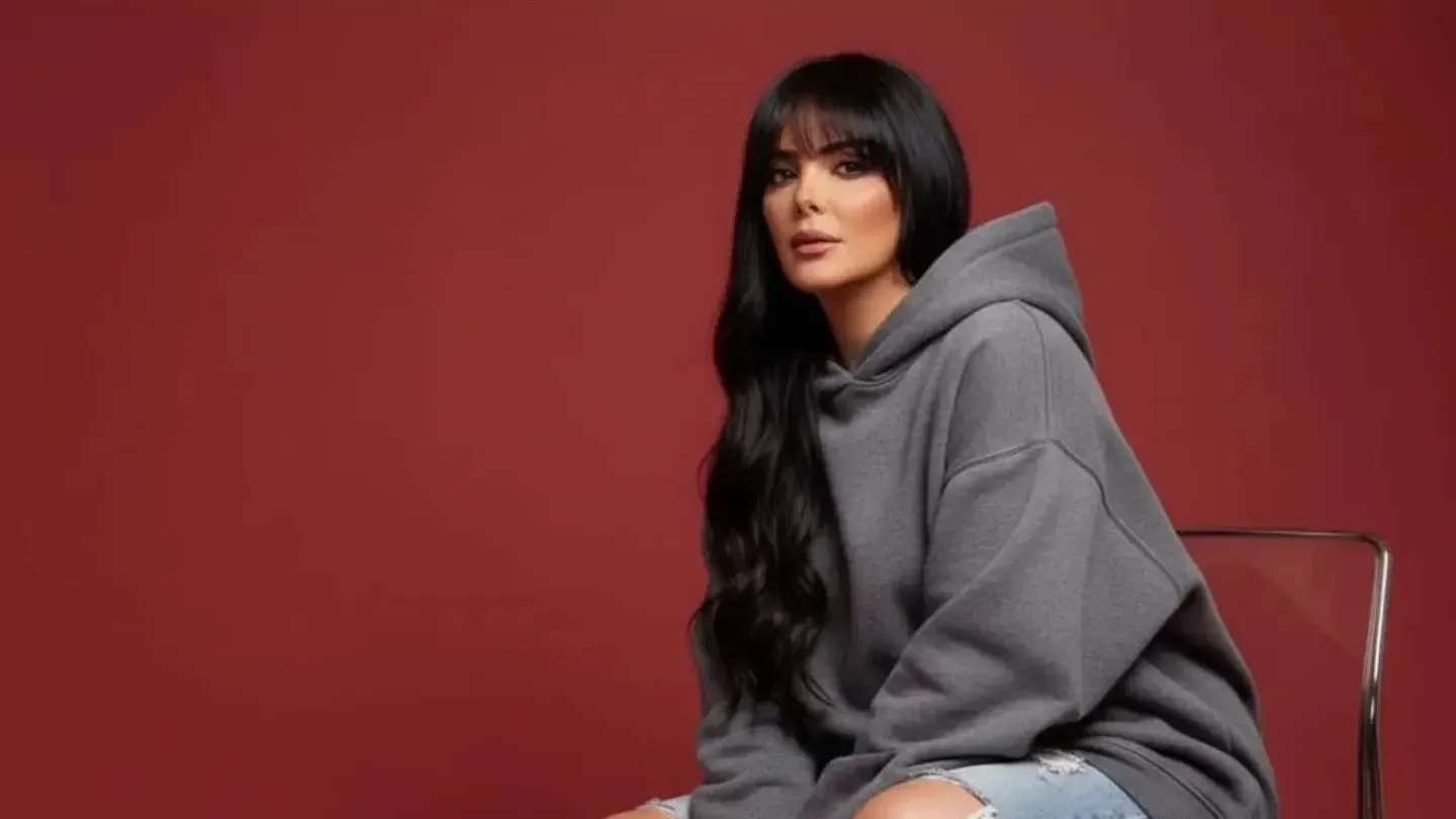 خطوبة حورية فرغلي