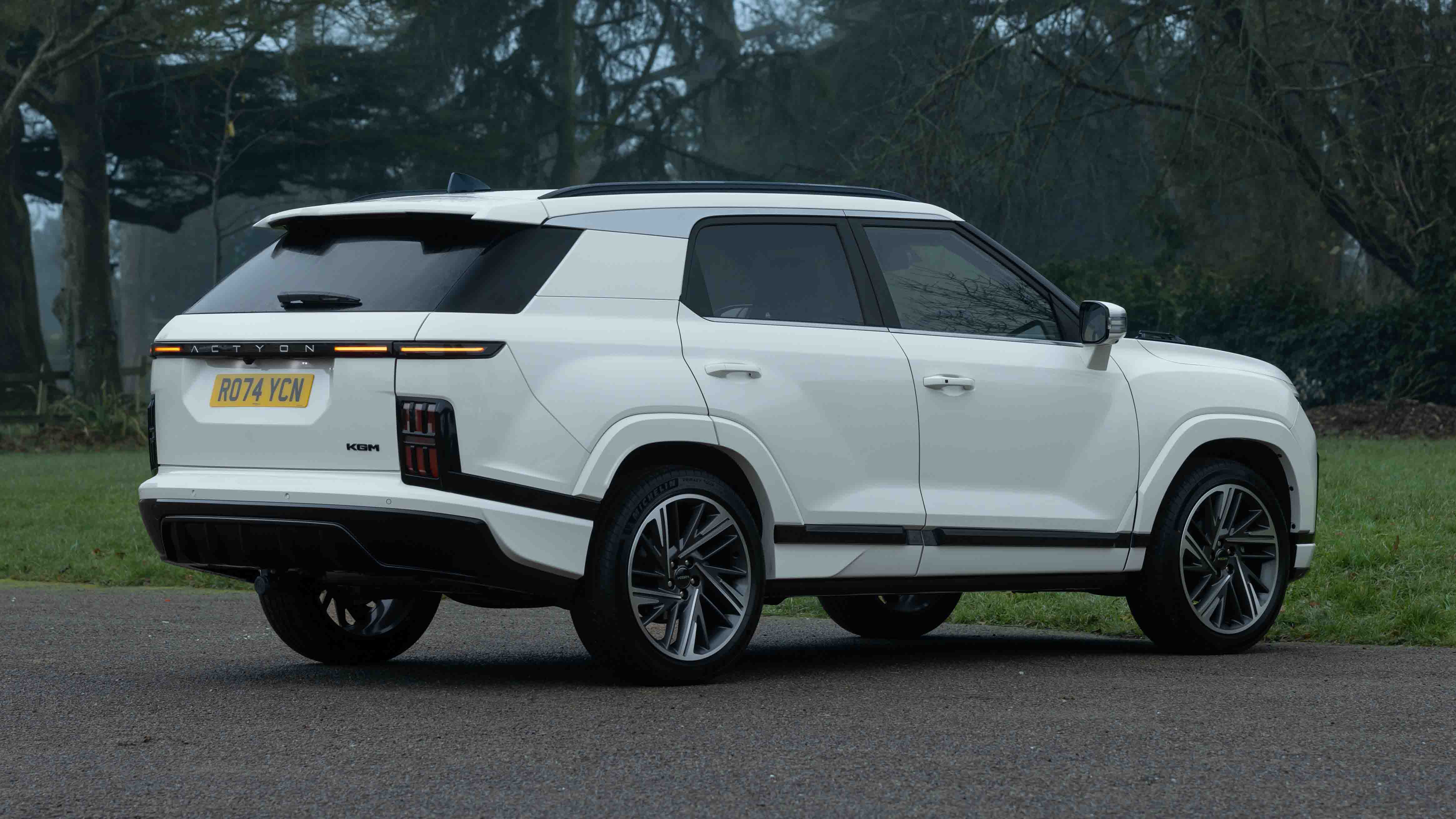 1763215345 763 تعرف على سعر ومواصفات عربية KGM Actyon الجديدة