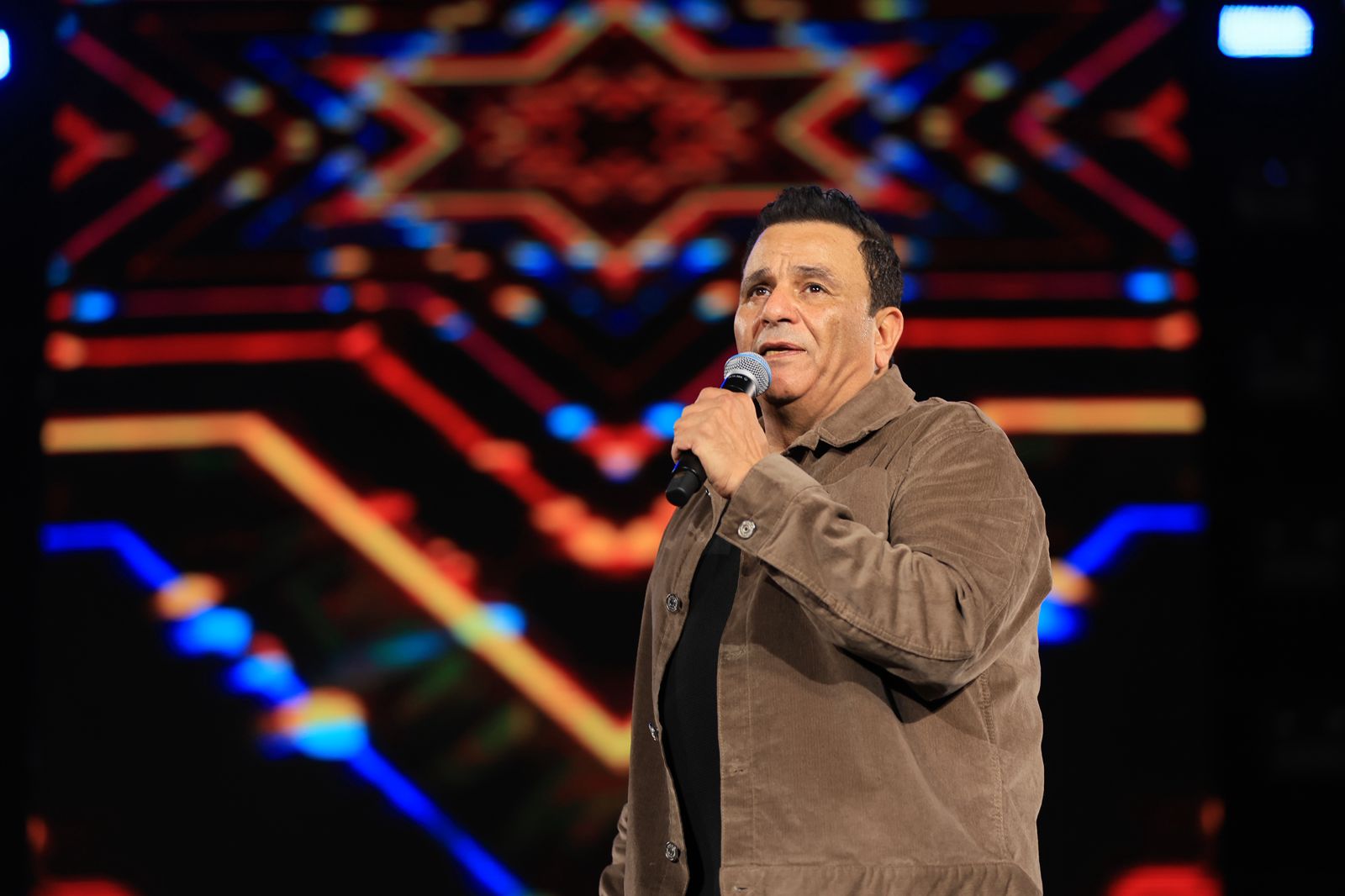 1763227661 878 فؤش وحميد وإيهاب وهشام يشعلوا شتاء مدينتي بحضور جماهيري كبير