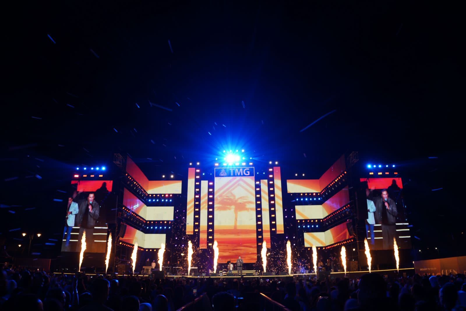 1763227662 277 فؤش وحميد وإيهاب وهشام يشعلوا شتاء مدينتي بحضور جماهيري كبير