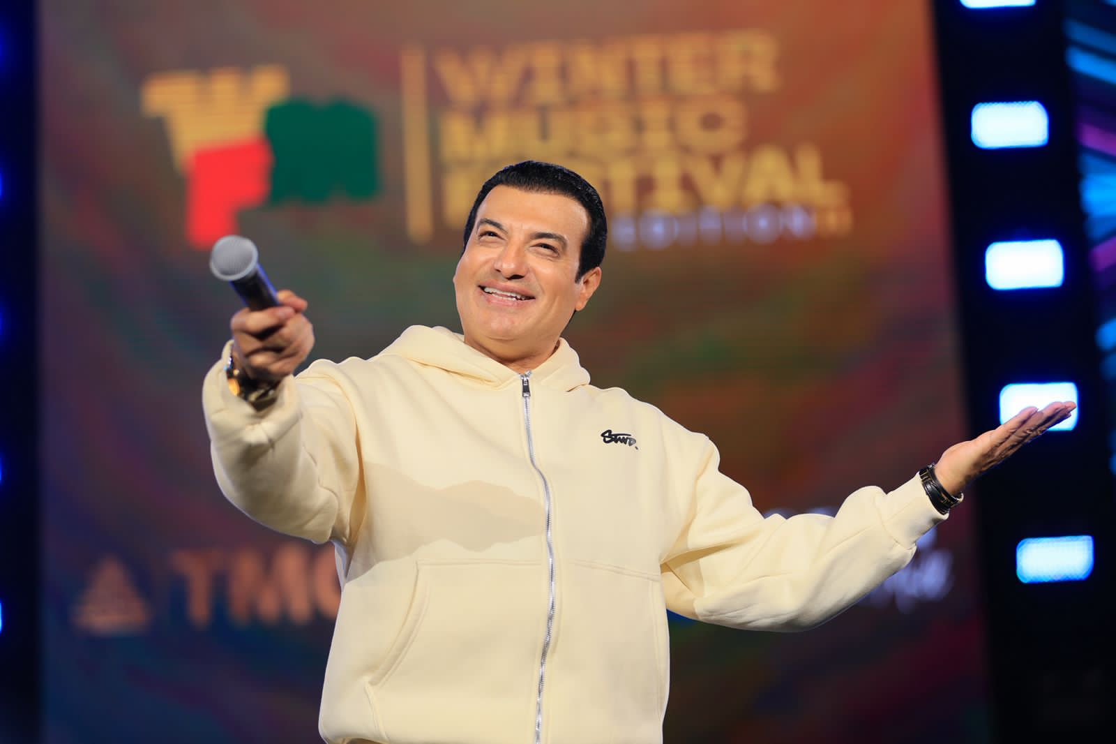 1763227662 411 فؤش وحميد وإيهاب وهشام يشعلوا شتاء مدينتي بحضور جماهيري كبير