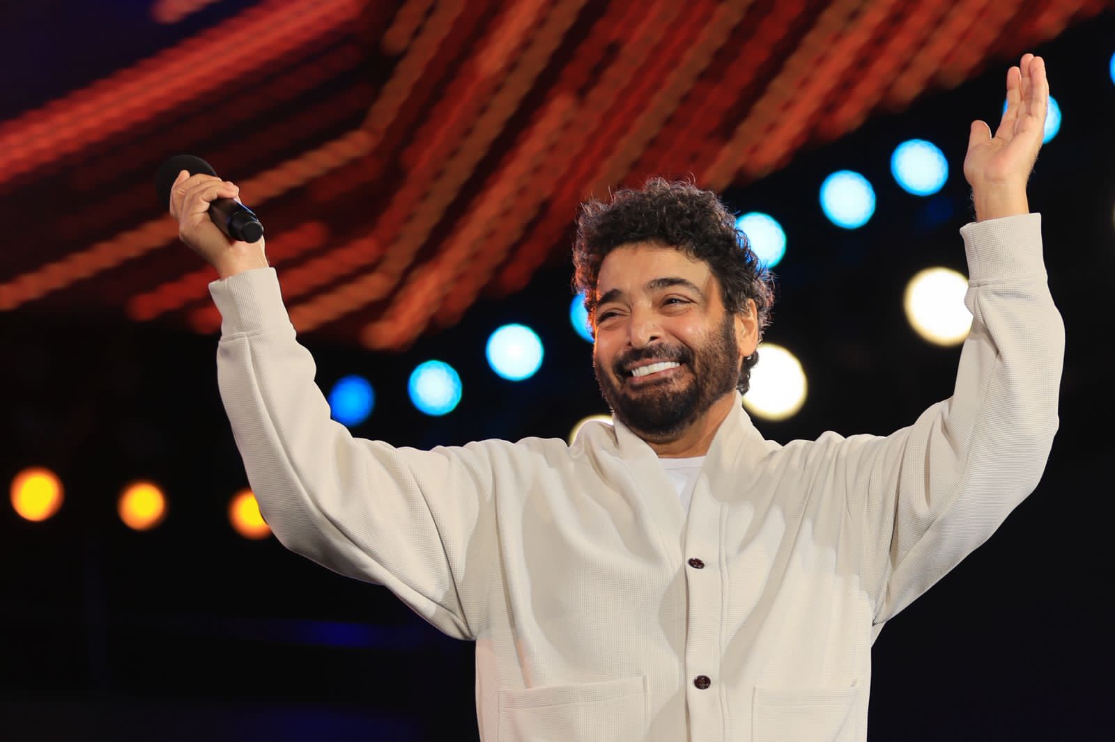 1763227662 828 فؤش وحميد وإيهاب وهشام يشعلوا شتاء مدينتي بحضور جماهيري كبير