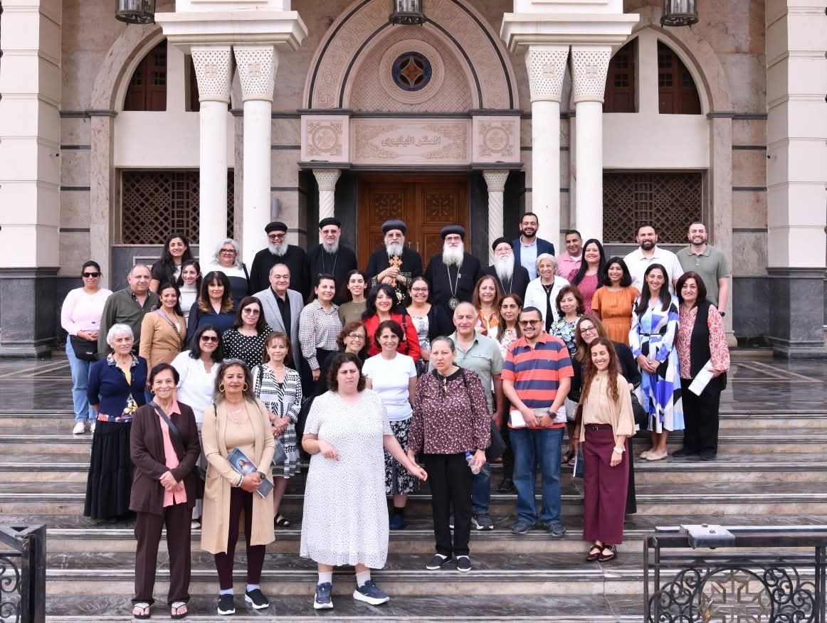 1763316735 986 البابا تواضروس يستقبل وفود كنسية من كندا وأمريكا في المقر