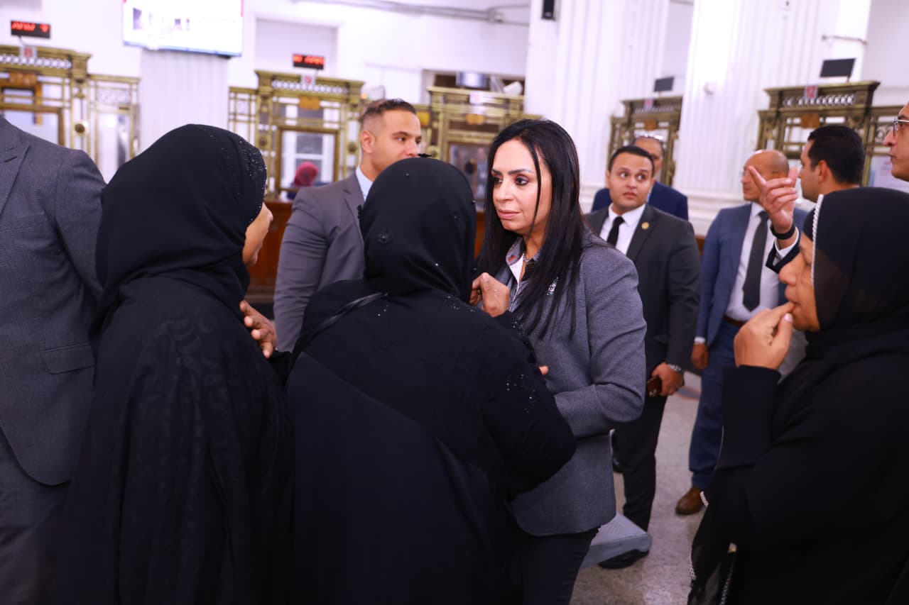 صورة من البنك