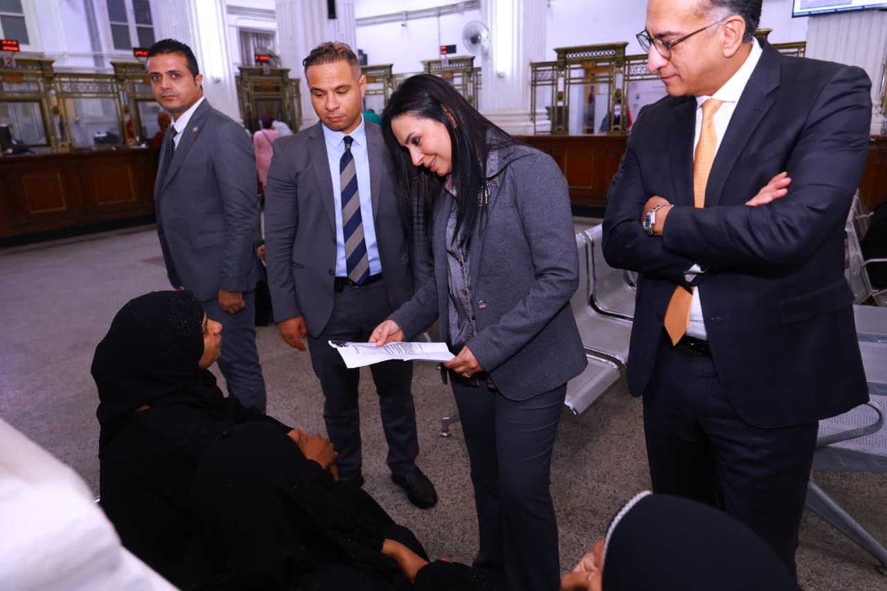 صورة للوزيرة